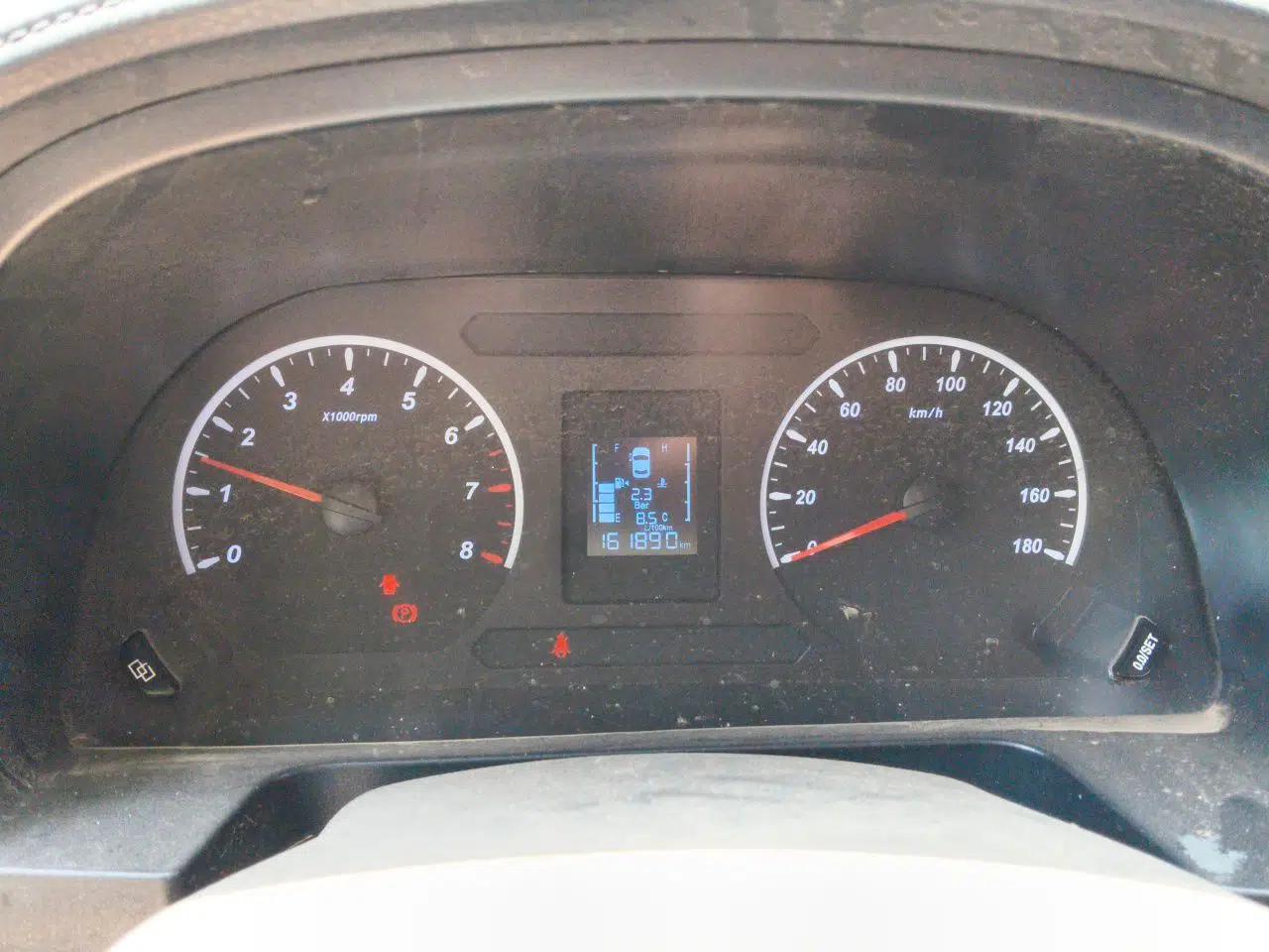 FORTHING Lingzhi 2020 M5L 1.6L Utility Model — миниатюра 11
