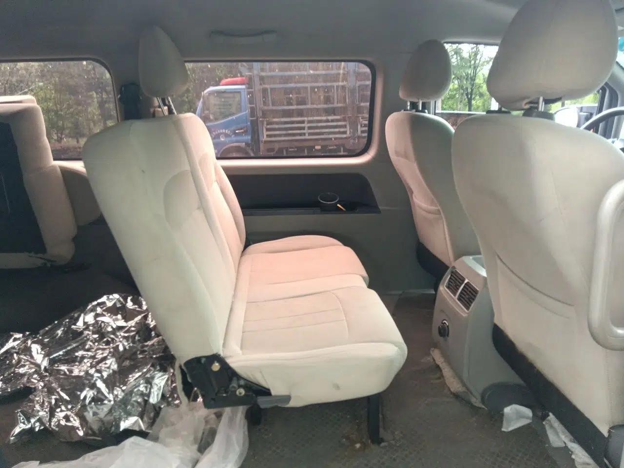 FORTHING Lingzhi 2017 Restyled M3L 1.6L 7-Seater Comfort Version — миниатюра 17