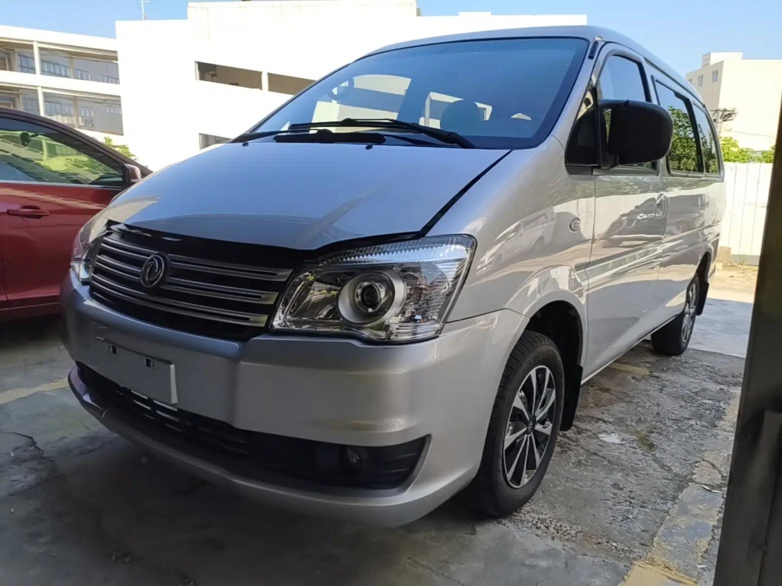 FORTHING Lingzhi 2018 M3 1.5L 5-Seat Base Model — миниатюра 1