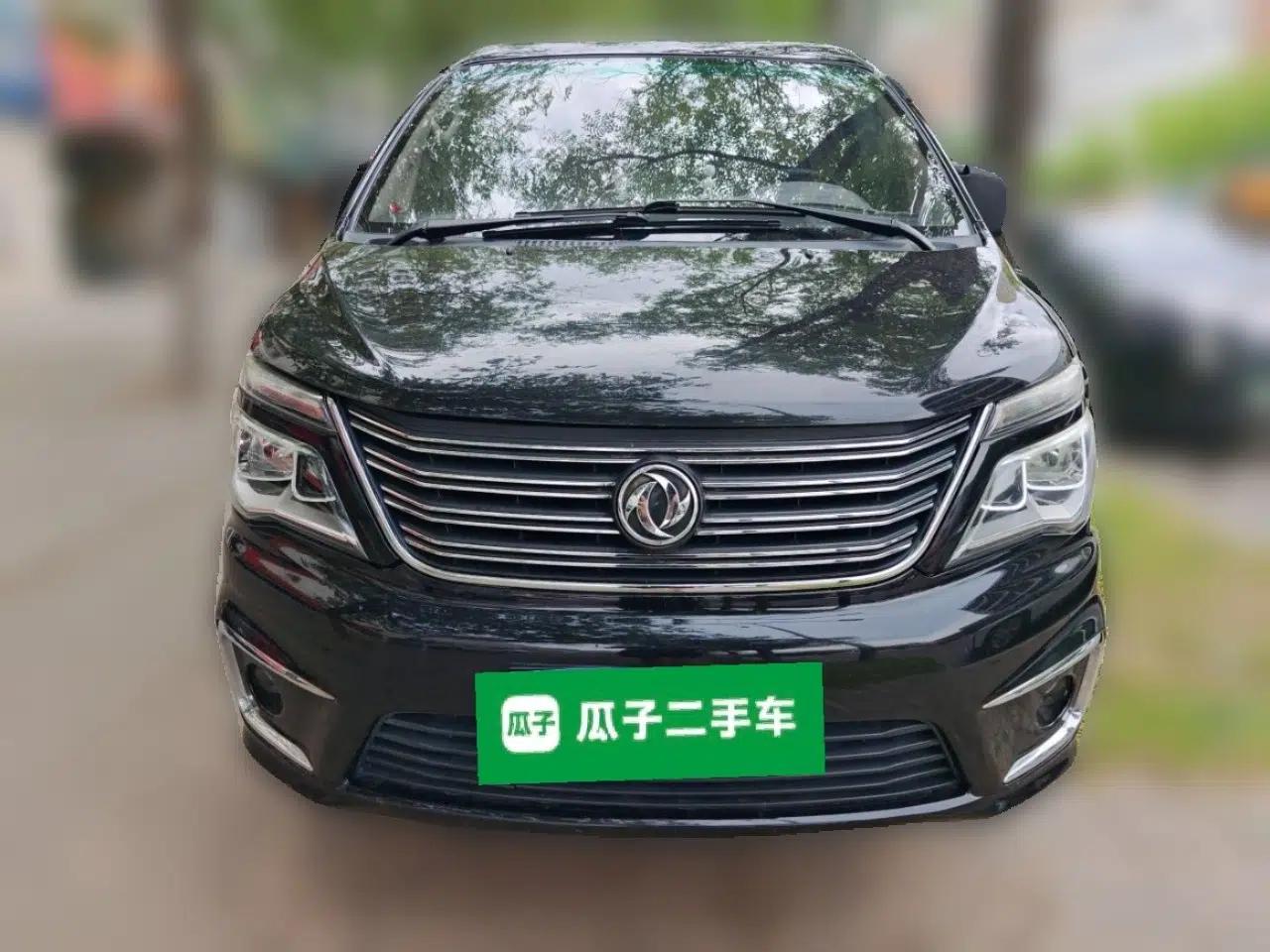 FORTHING Lingzhi 2018 M5L 1.6L 7-Seater Luxury Model — миниатюра 2