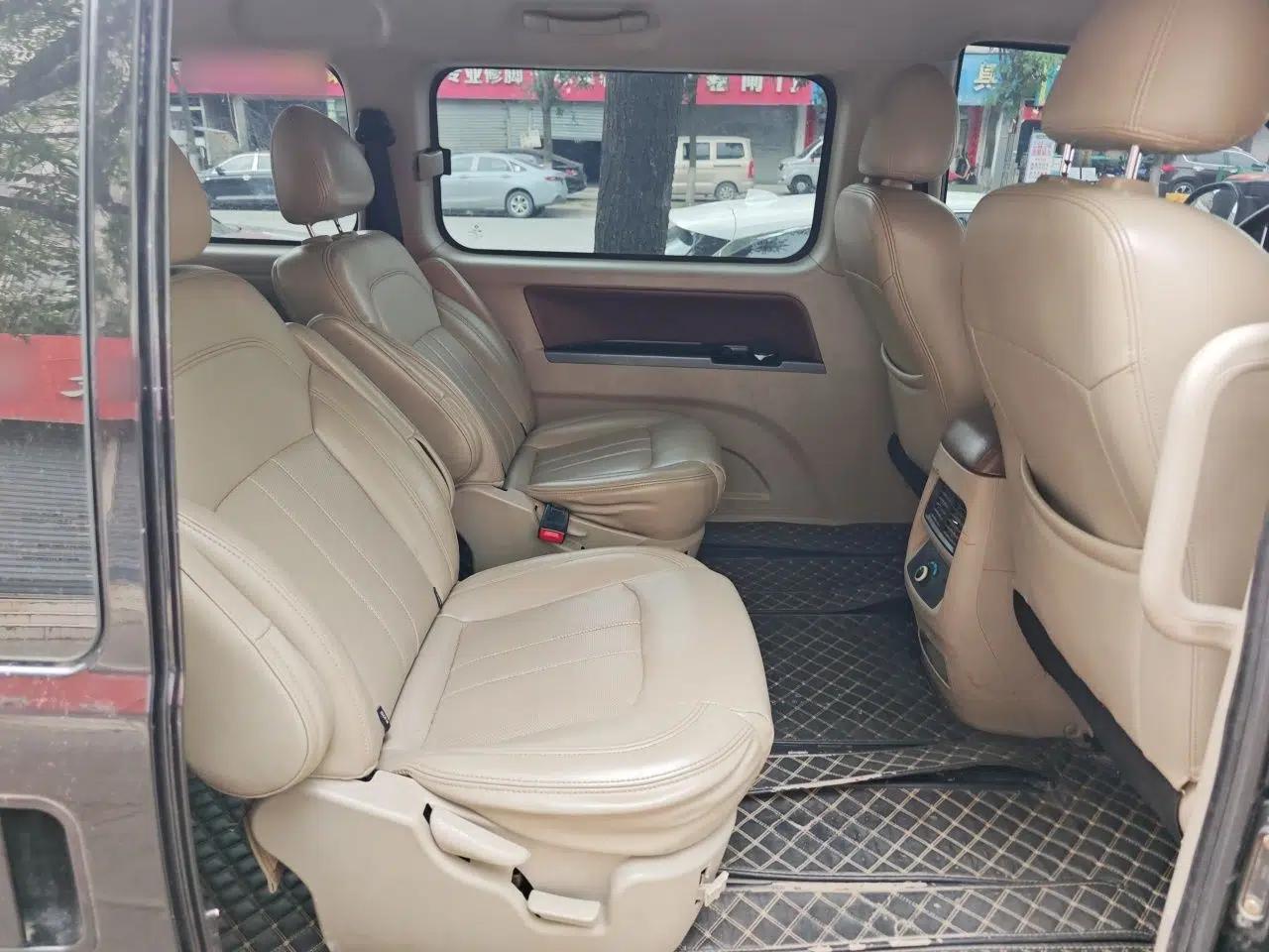 FORTHING Lingzhi 2018 M5L 1.6L 7-Seater Luxury Model — миниатюра 17