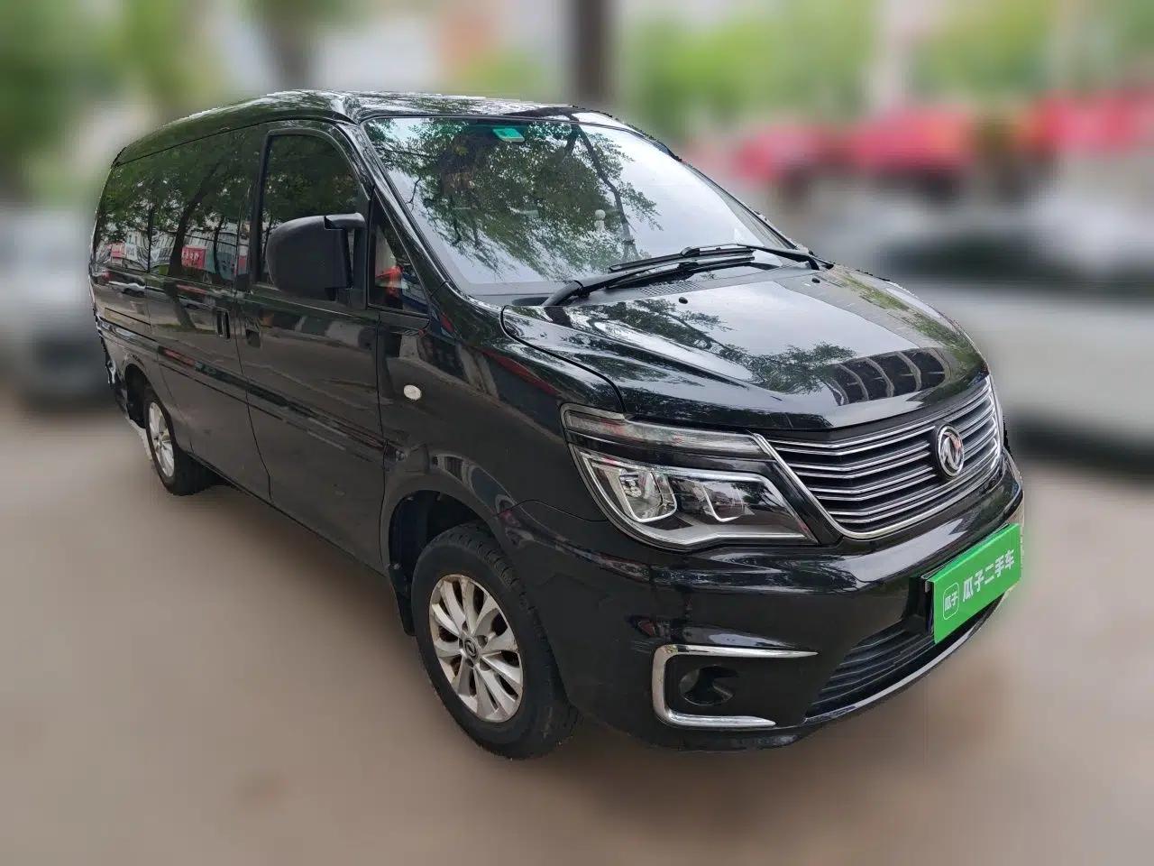 FORTHING Lingzhi 2018 M5L 1.6L 7-Seater Luxury Model — миниатюра 3
