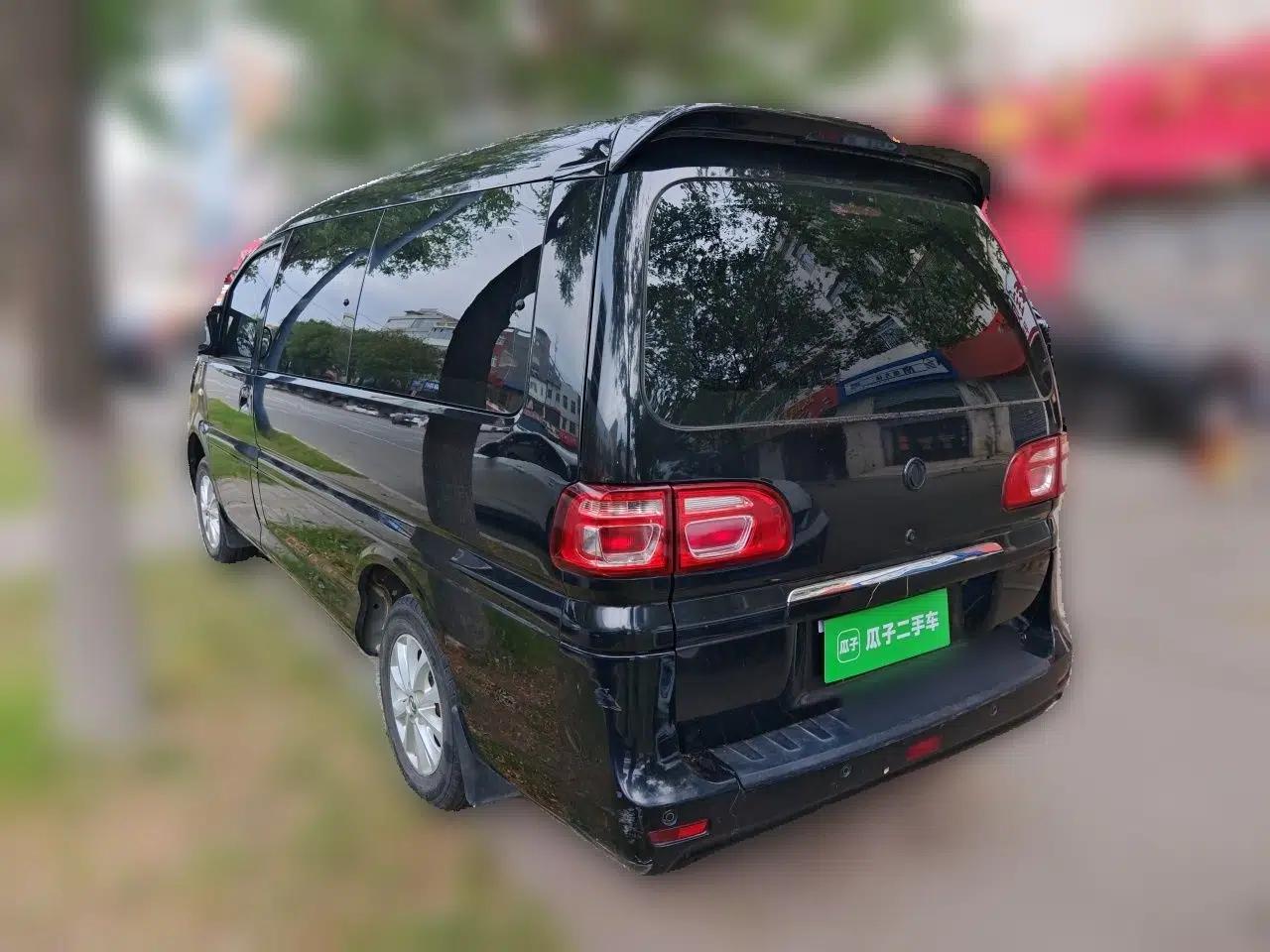 FORTHING Lingzhi 2018 M5L 1.6L 7-Seater Luxury Model — миниатюра 4