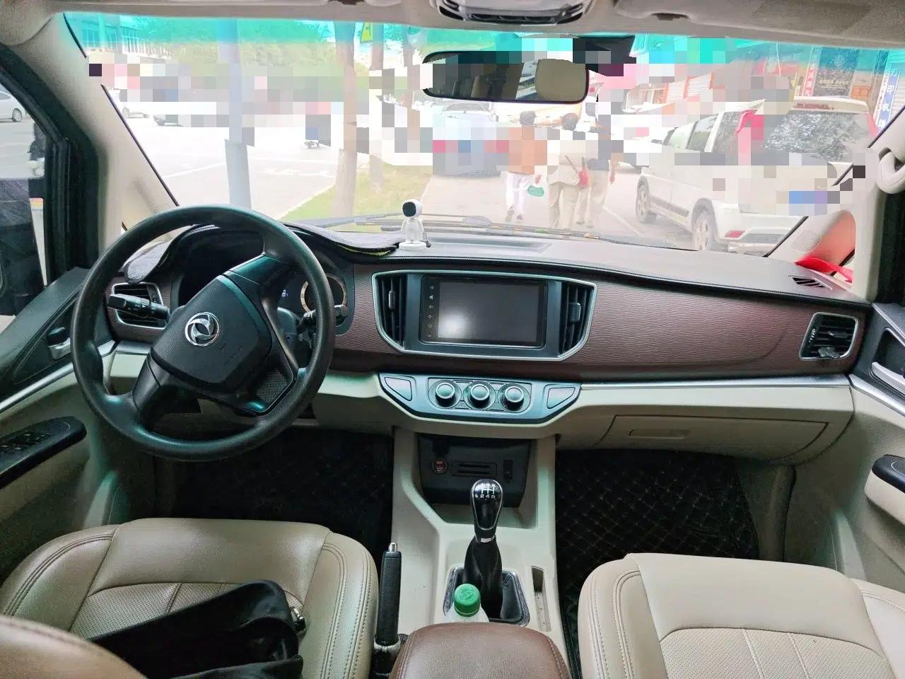 FORTHING Lingzhi 2018 M5L 1.6L 7-Seater Luxury Model — миниатюра 9