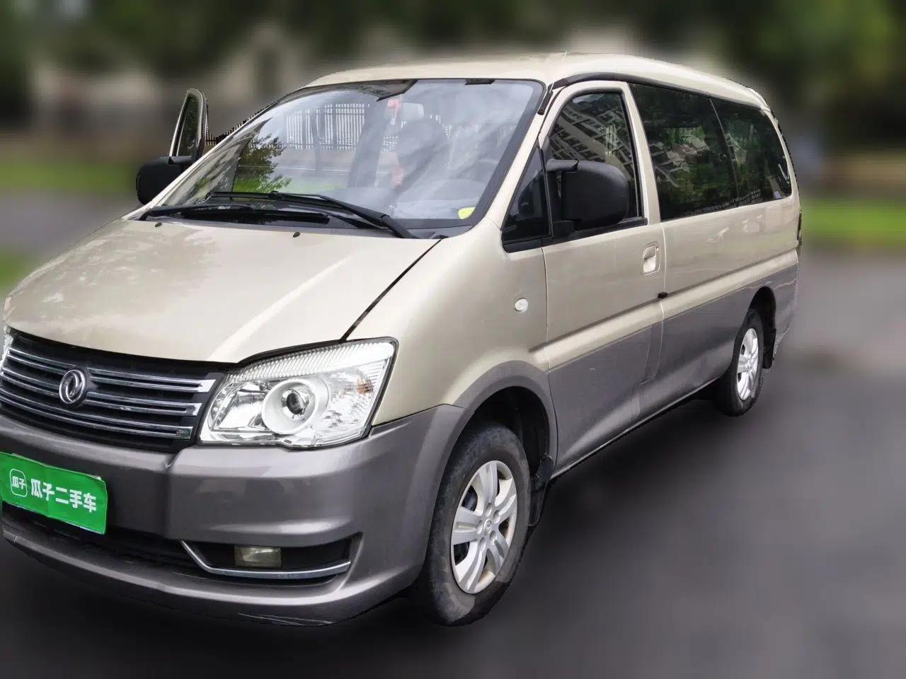 FORTHING Lingzhi 2017 M3L 2.0L 7-Seater Comfort Model — миниатюра 1
