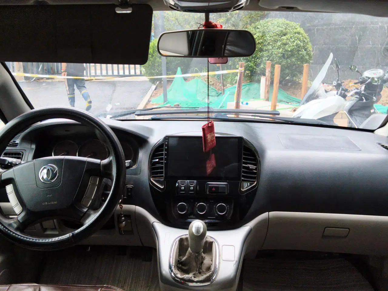 FORTHING Lingzhi 2017 M3L 2.0L 7-Seater Comfort Model — миниатюра 9