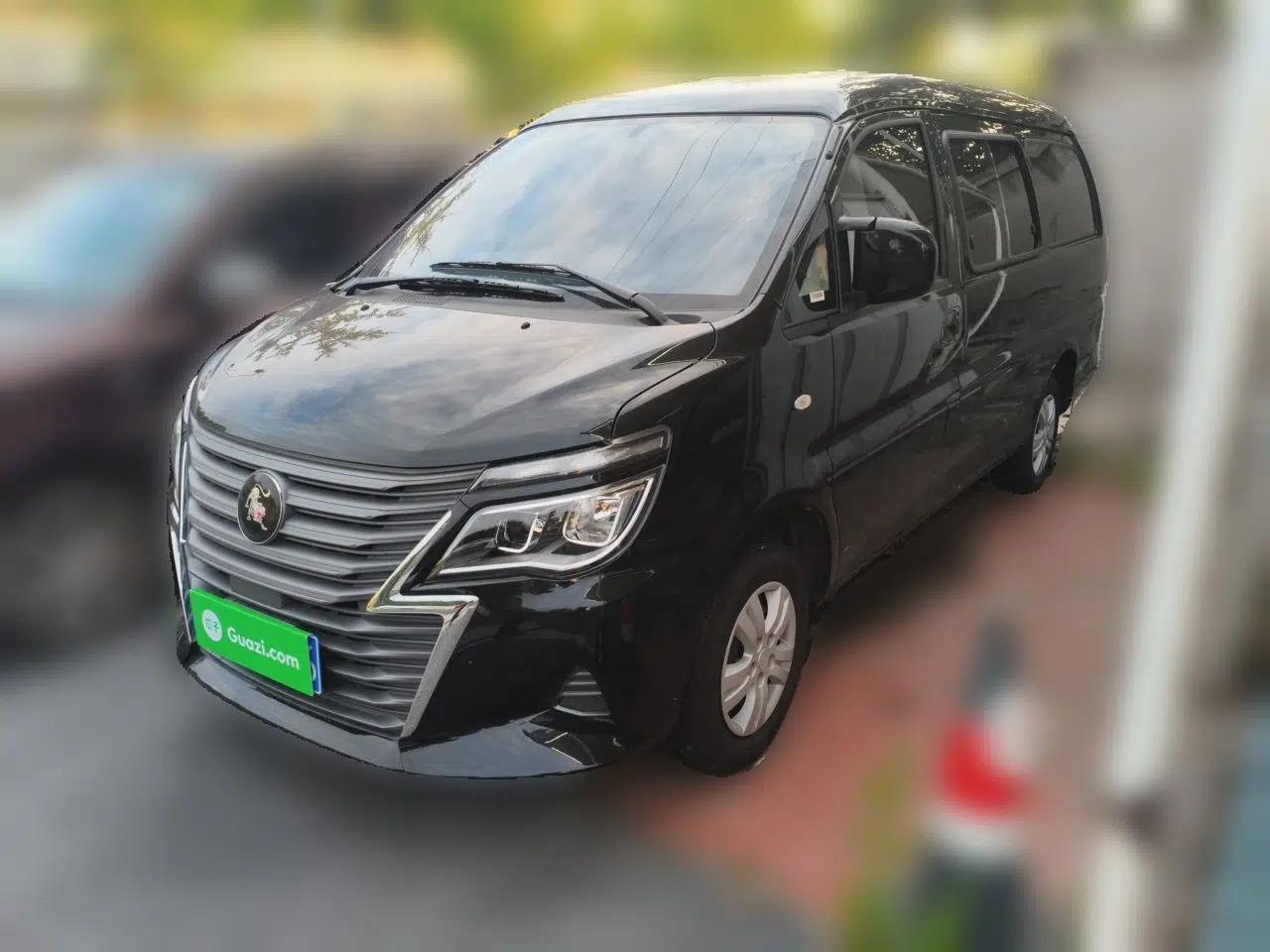FORTHING Lingzhi 2023 M5L 1.6L Base Model 5 Seats — миниатюра 1