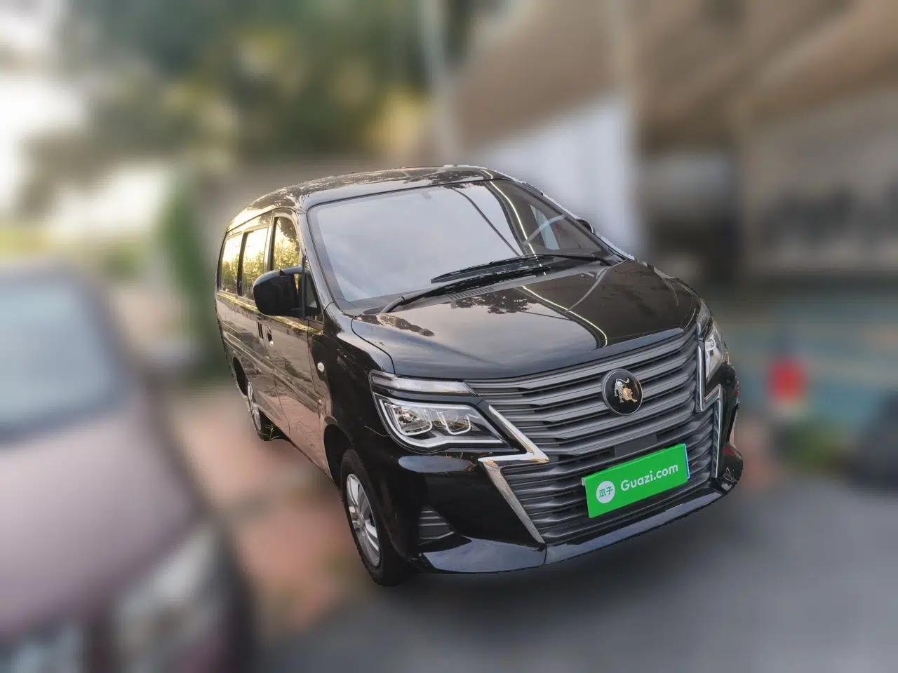 FORTHING Lingzhi 2023 M5L 1.6L Base Model 5 Seats — миниатюра 3