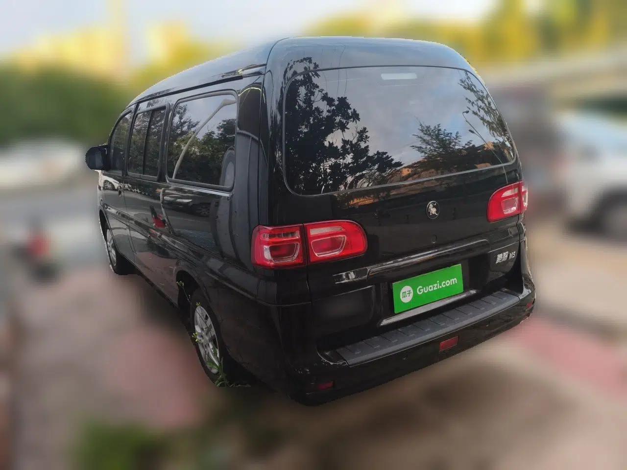 FORTHING Lingzhi 2023 M5L 1.6L Base Model 5 Seats — миниатюра 4