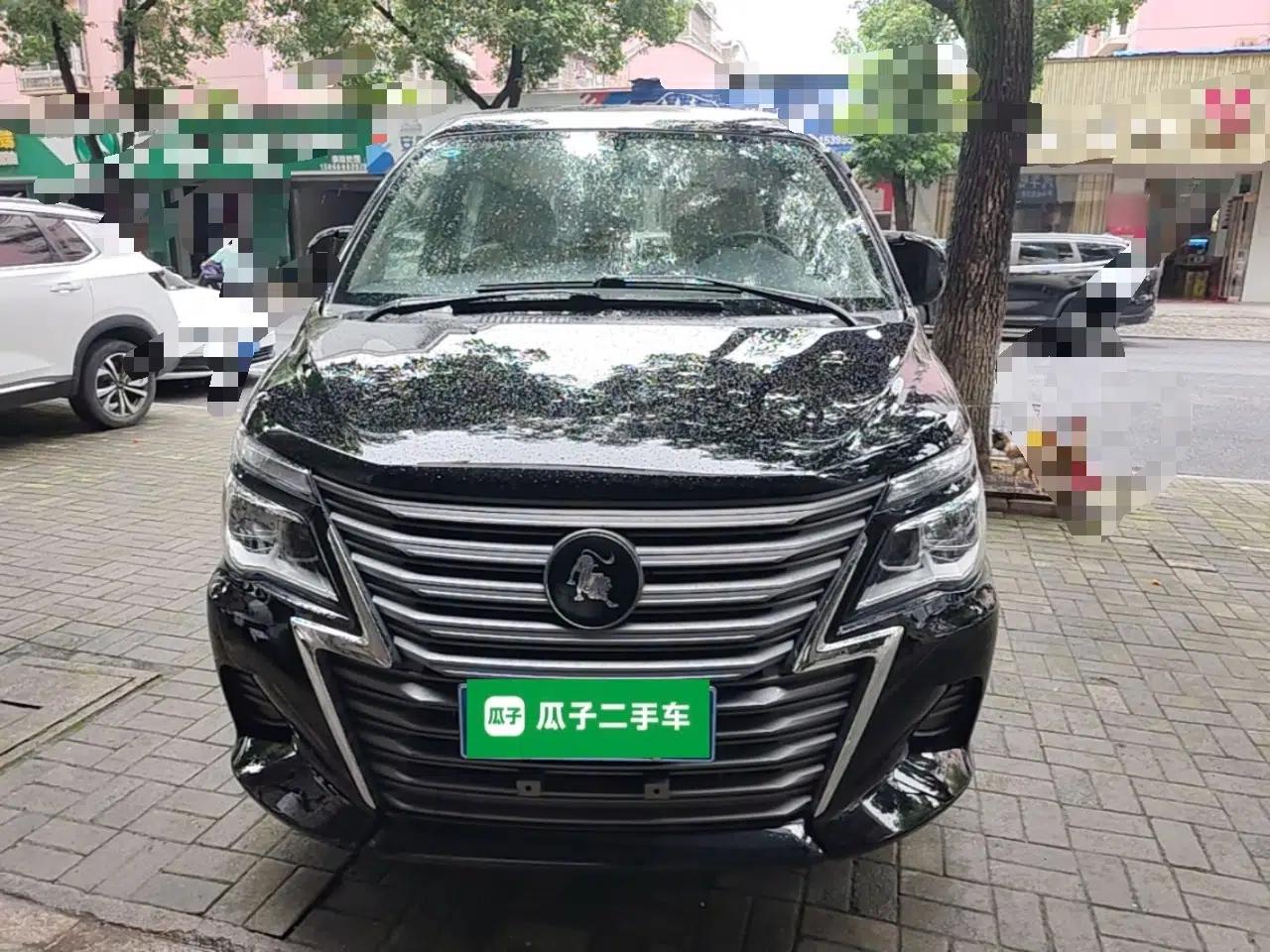 FORTHING Lingzhi 2024 M5L 1.5T Manual Base Model 7 Seats — миниатюра 2