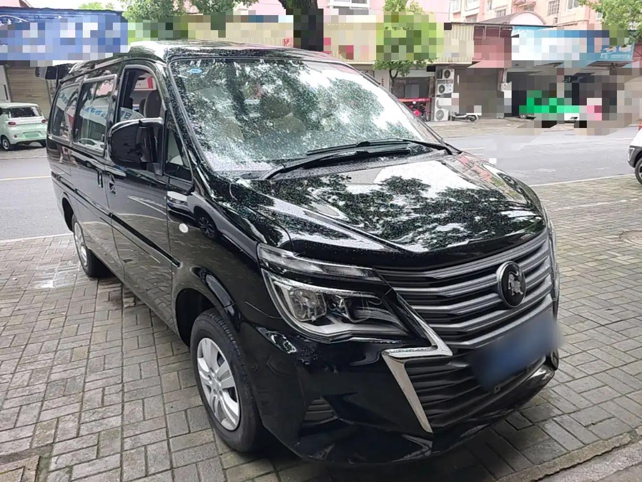 FORTHING Lingzhi 2024 M5L 1.5T Manual Base Model 7 Seats — миниатюра 3