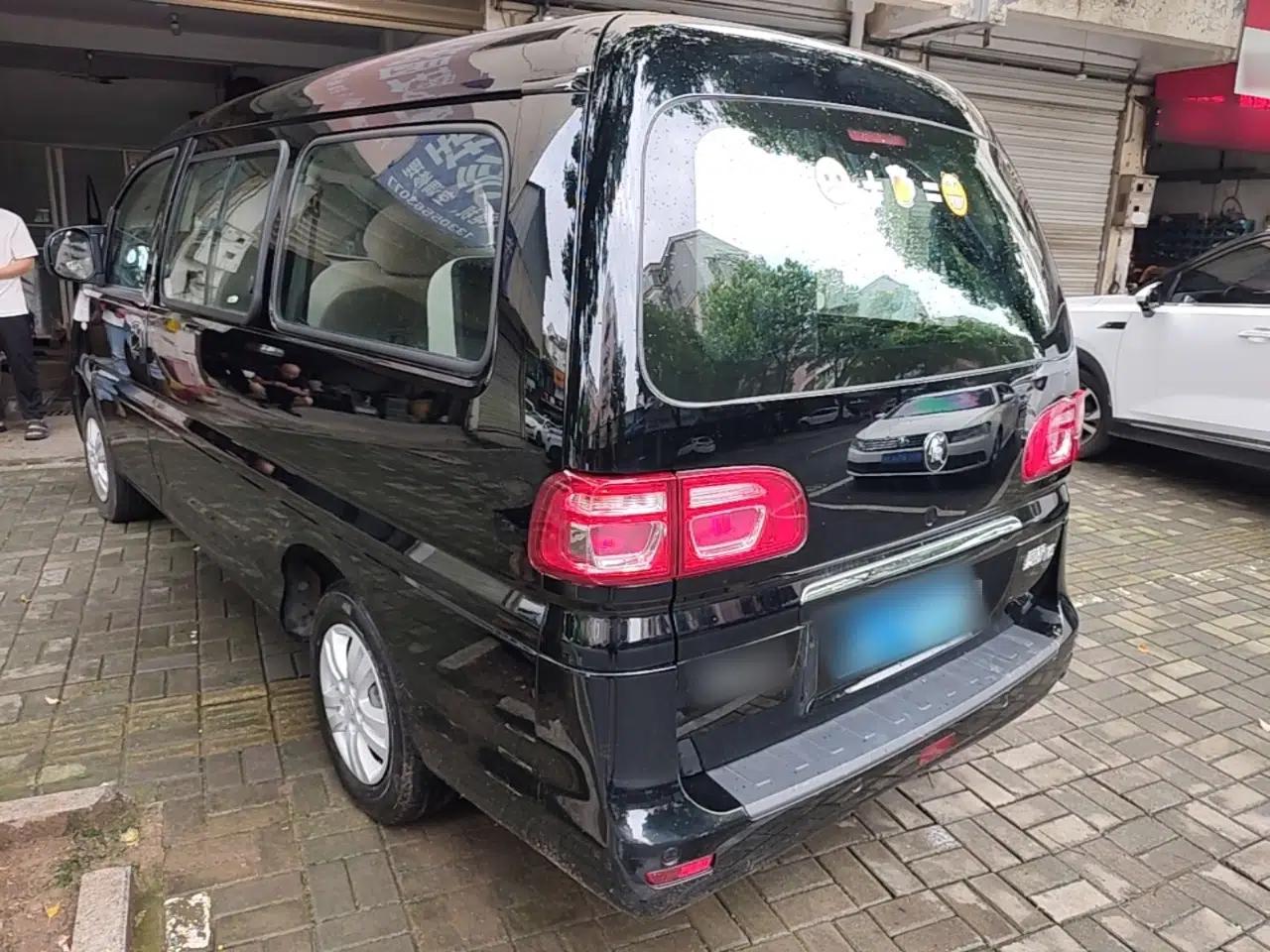 FORTHING Lingzhi 2024 M5L 1.5T Manual Base Model 7 Seats — миниатюра 4