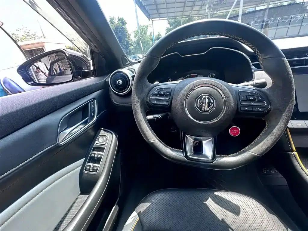 MG6 2021 Pro 1.5T Automatic Luxury Edition — миниатюра 9