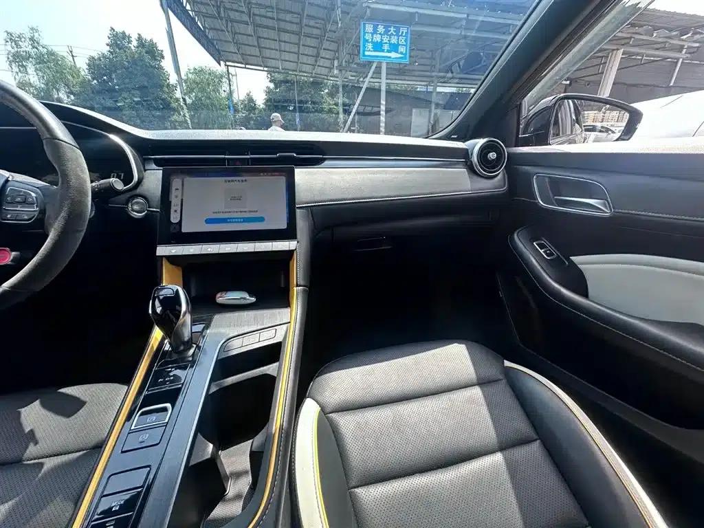 MG6 2021 Pro 1.5T Automatic Luxury Edition — миниатюра 10