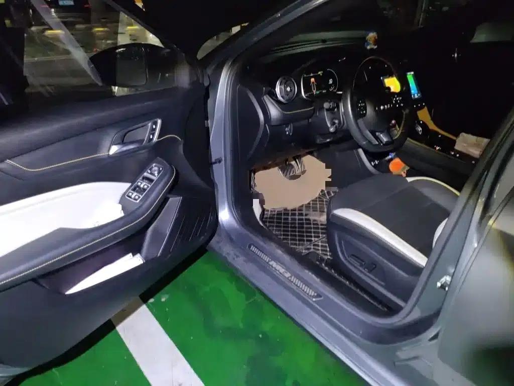 MG6 2021 Pro 1.5T Automatic Trophy Luxury Edition — миниатюра 14