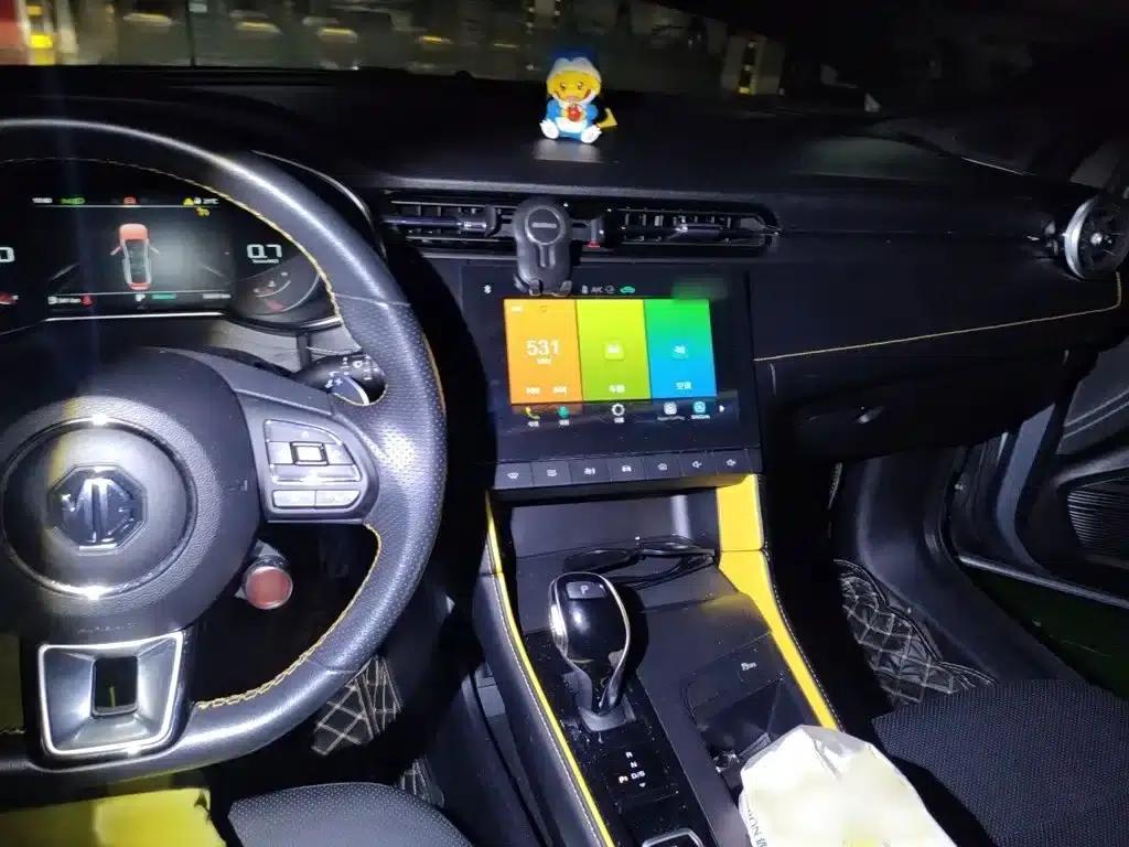 MG6 2021 Pro 1.5T Automatic Trophy Luxury Edition — миниатюра 6