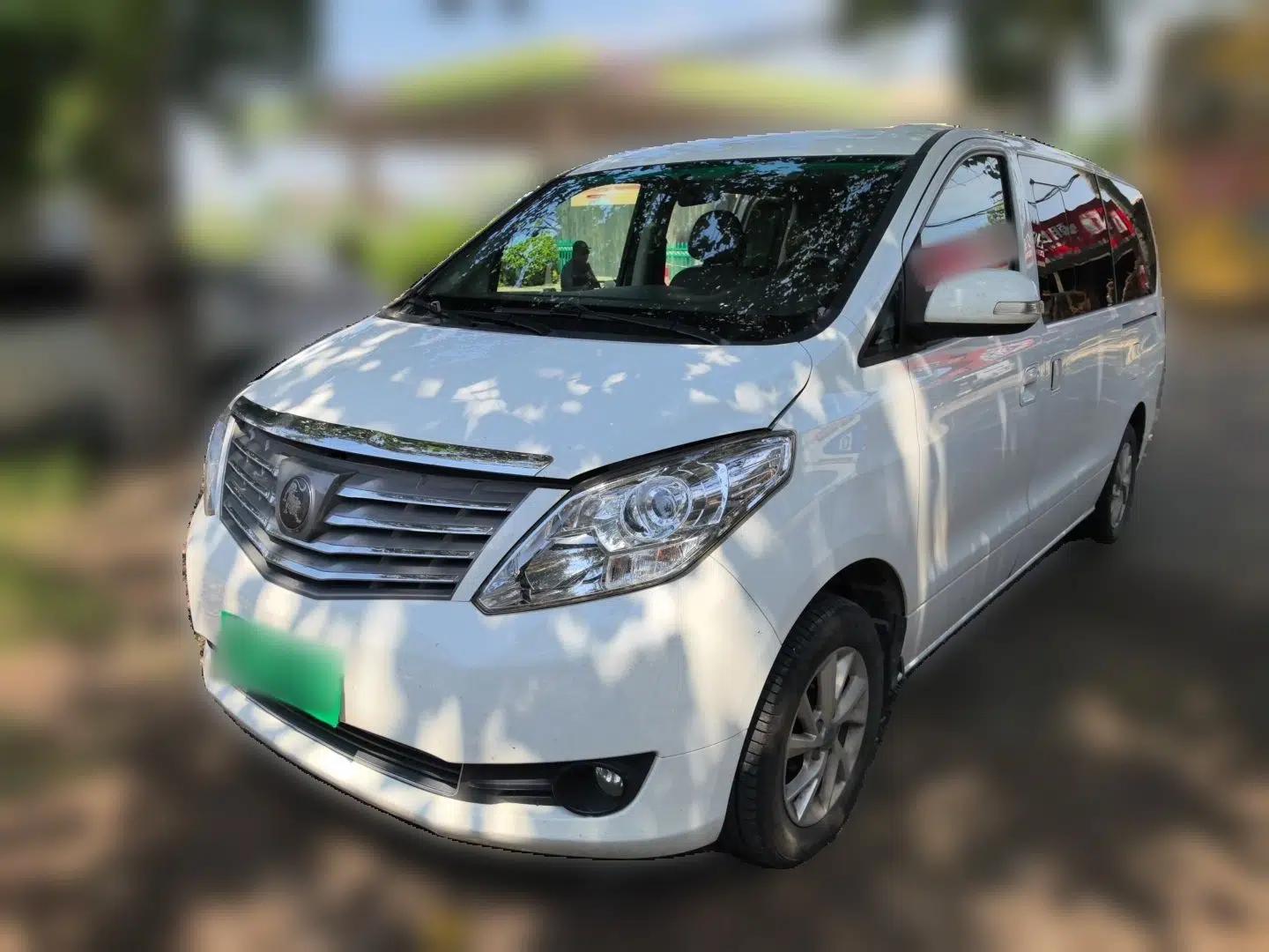 FORTHING Lingzhi PLUS 2021 2.0L Manual Luxury 9-Seater — миниатюра 1