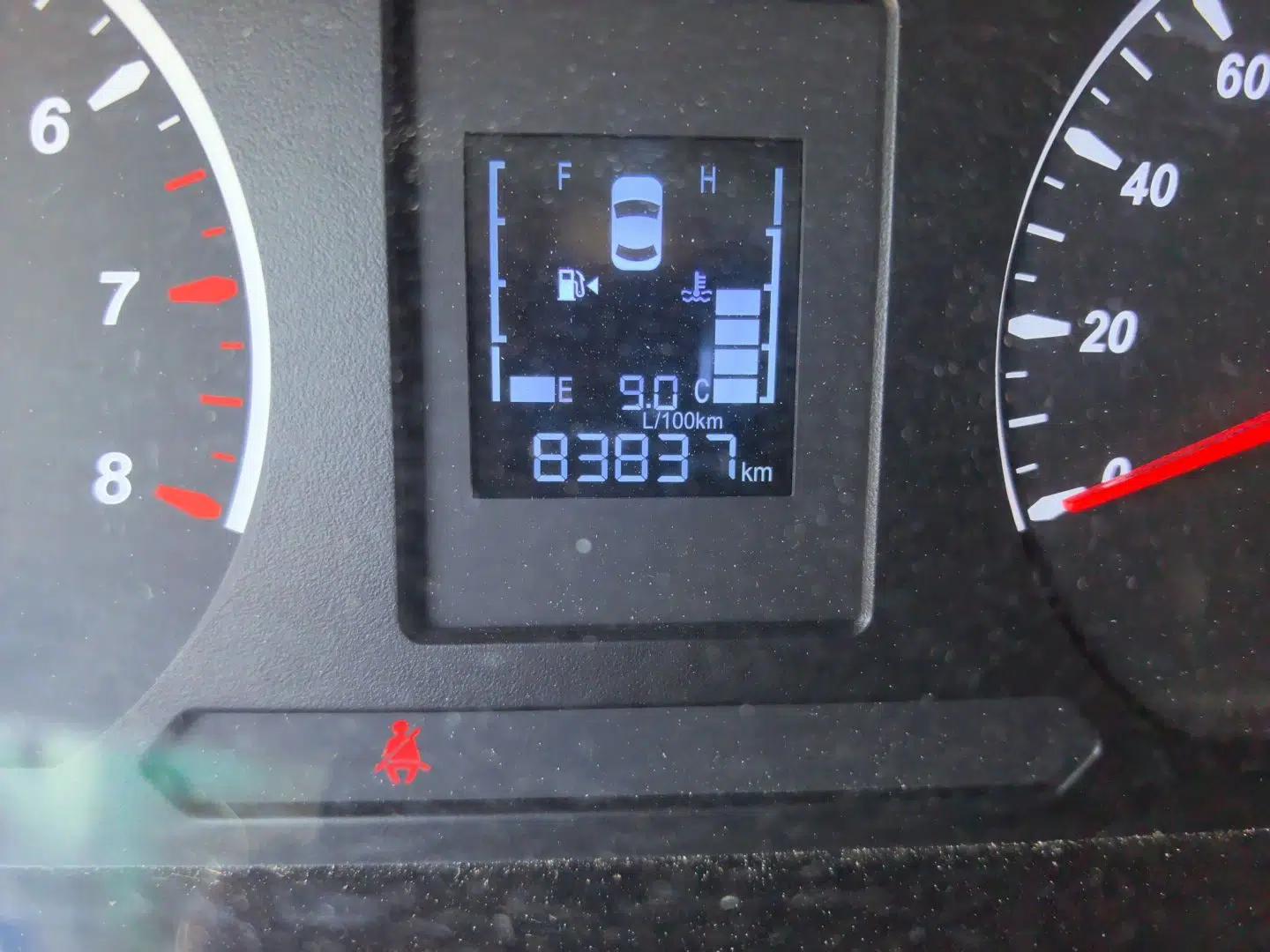 FORTHING Lingzhi PLUS 2021 2.0L Manual Luxury 9-Seater — миниатюра 12