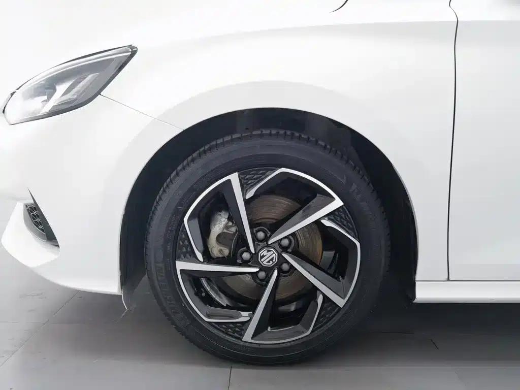 MG5 2021 300TGI DCT Youth Luxury Edition — миниатюра 17
