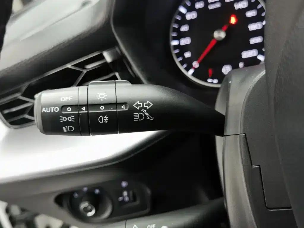 MG5 2021 300TGI DCT Youth Luxury Edition — миниатюра 21