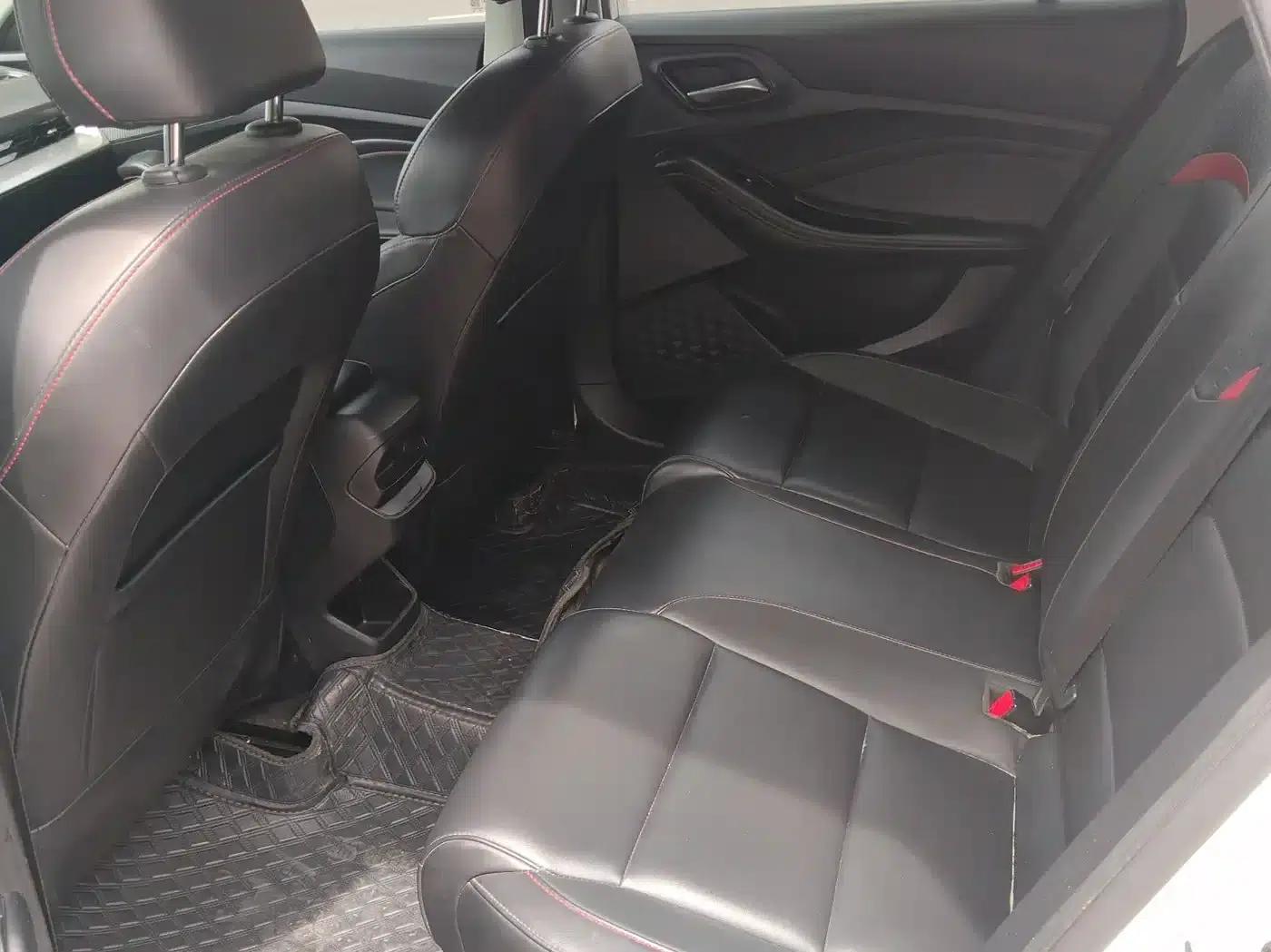 MG5 2023 180DVVT CVT Luxury Edition — миниатюра 16