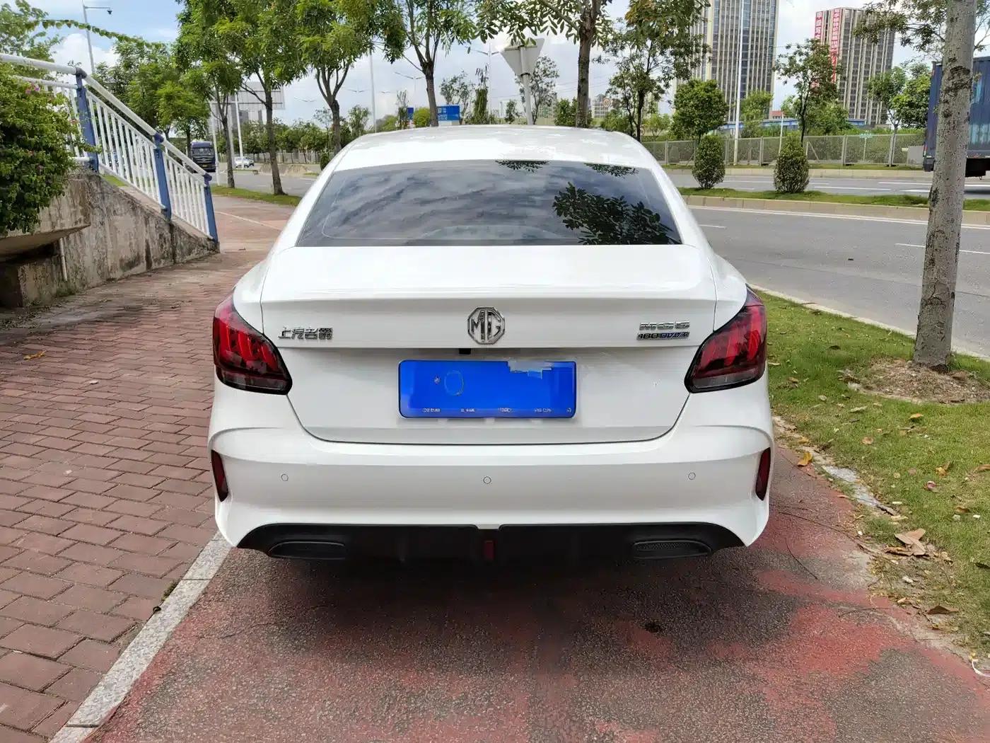 MG5 2023 180DVVT CVT Luxury Edition — миниатюра 5