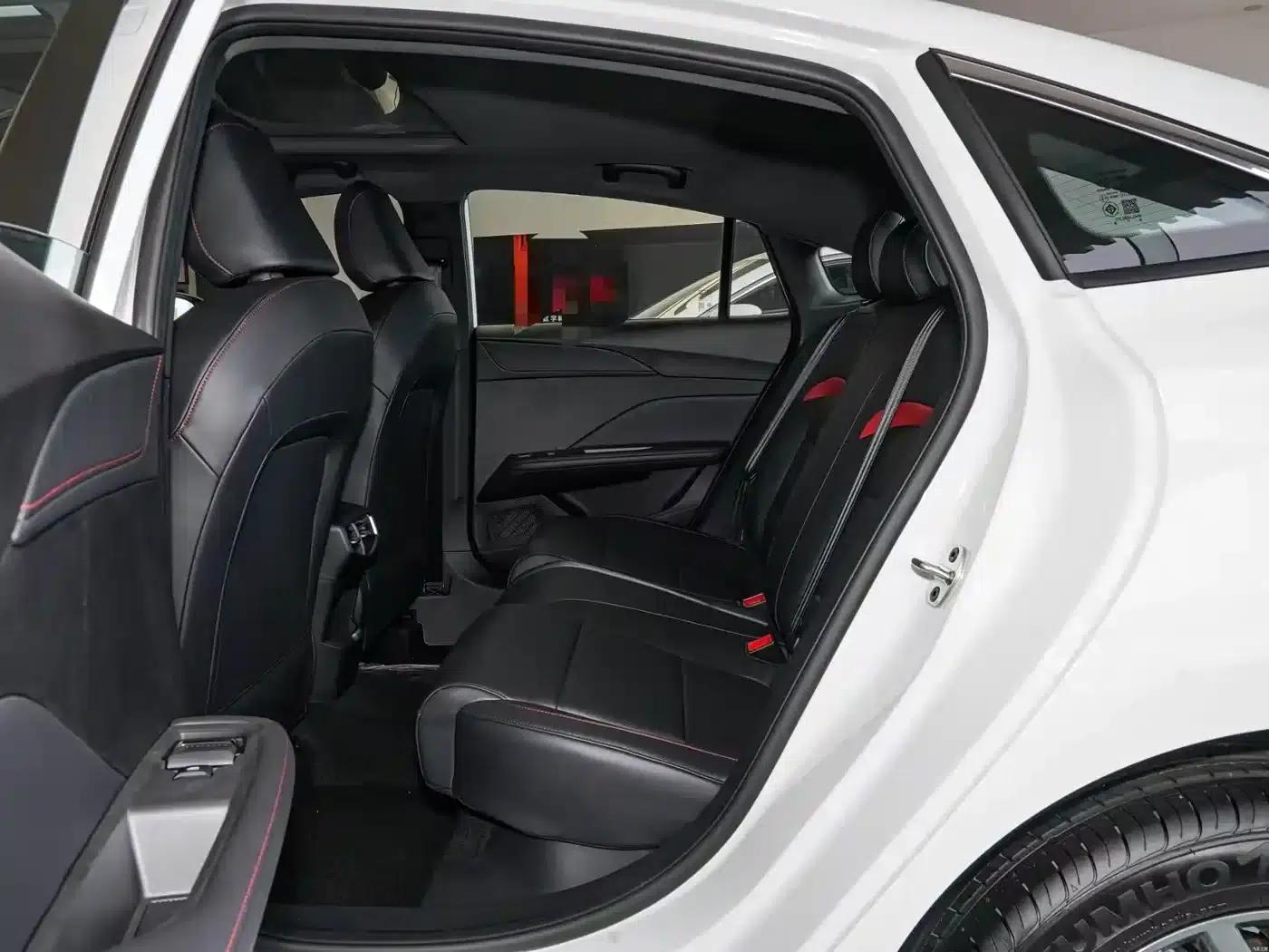 MG5 2026 180DVVT Global Luxury Edition — миниатюра 4