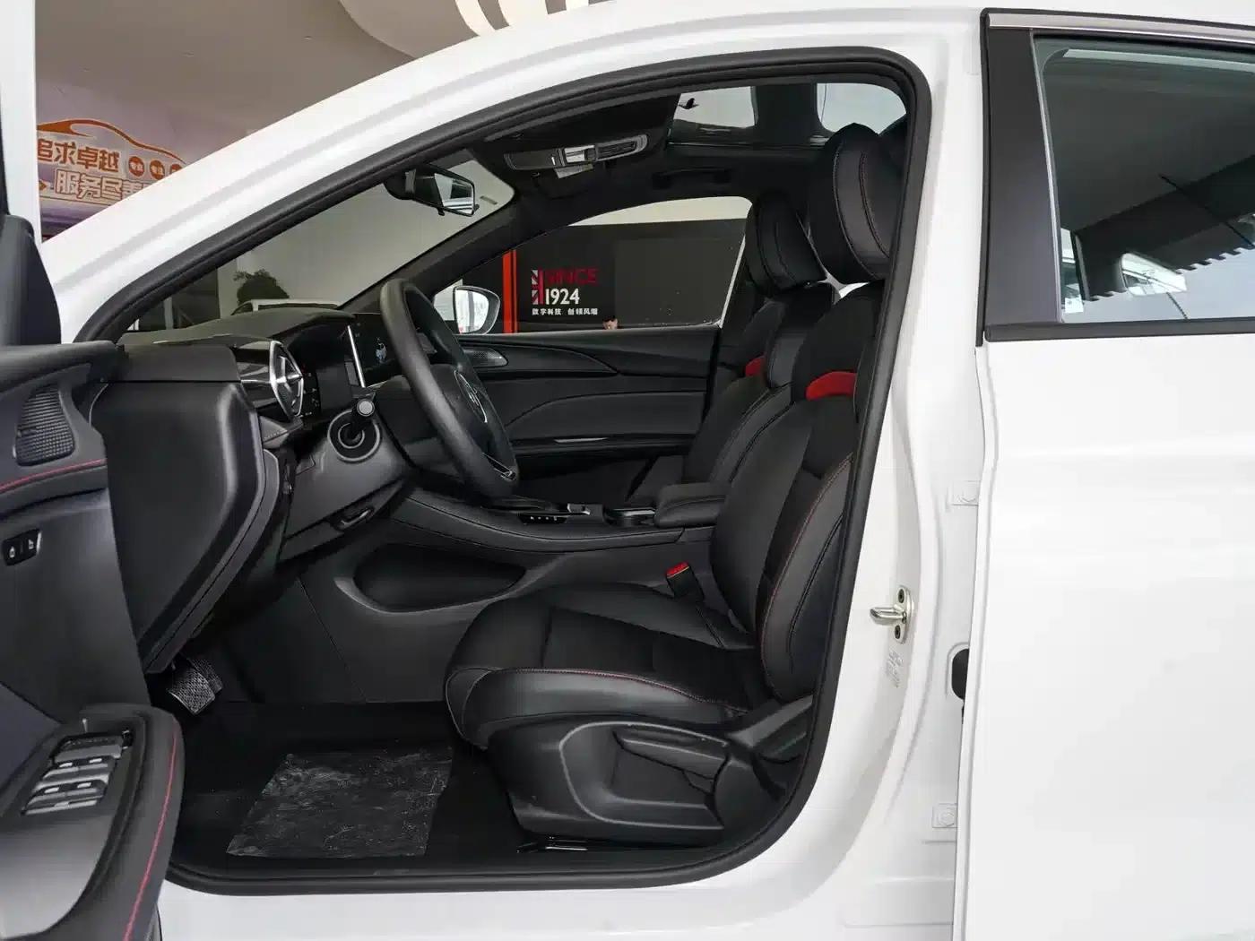 MG5 2026 180DVVT Global Luxury Edition — миниатюра 7