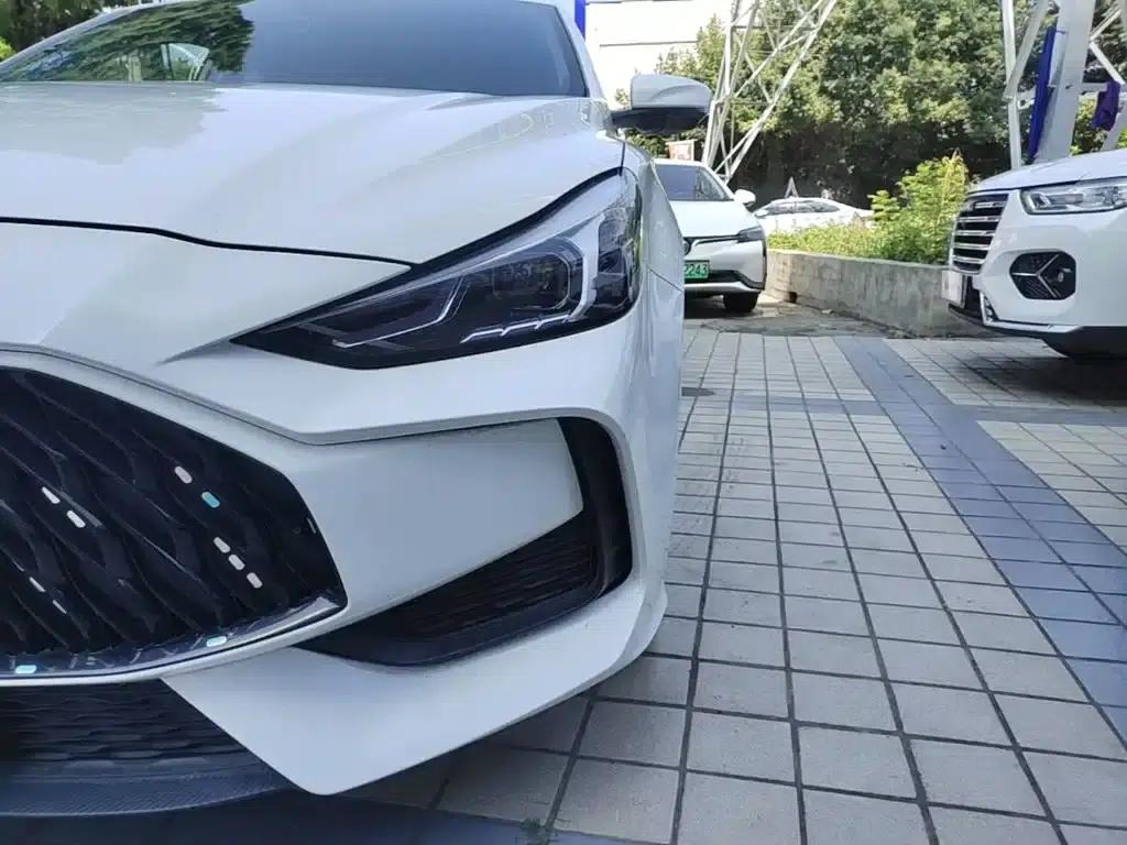 MG5 2021 Facelift 180DVVT CVT Youth Luxury Edition — миниатюра 24