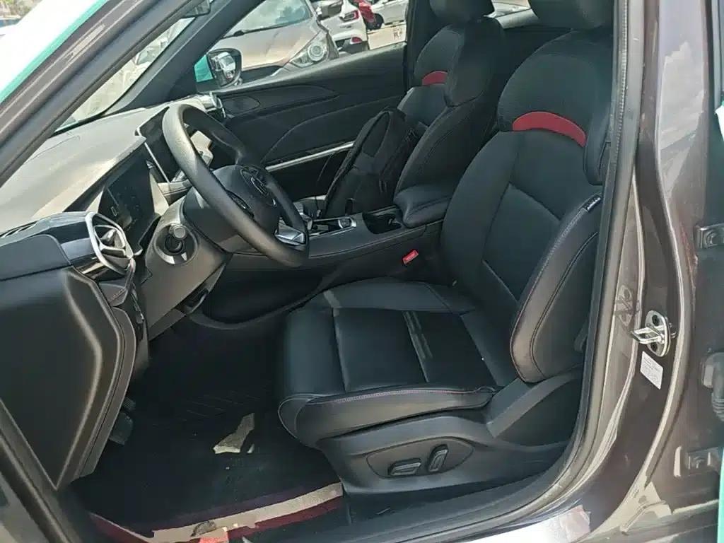 MG5 2025 300TGI Global Flagship Edition — миниатюра 15