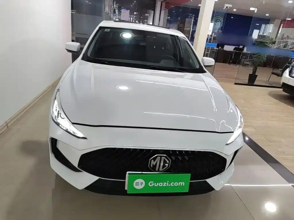 MG5 2021 180DVVT CVT Youth Luxury Edition — миниатюра 3