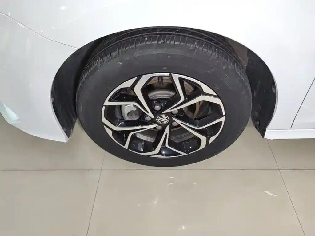MG5 2021 180DVVT CVT Youth Luxury Edition — миниатюра 23