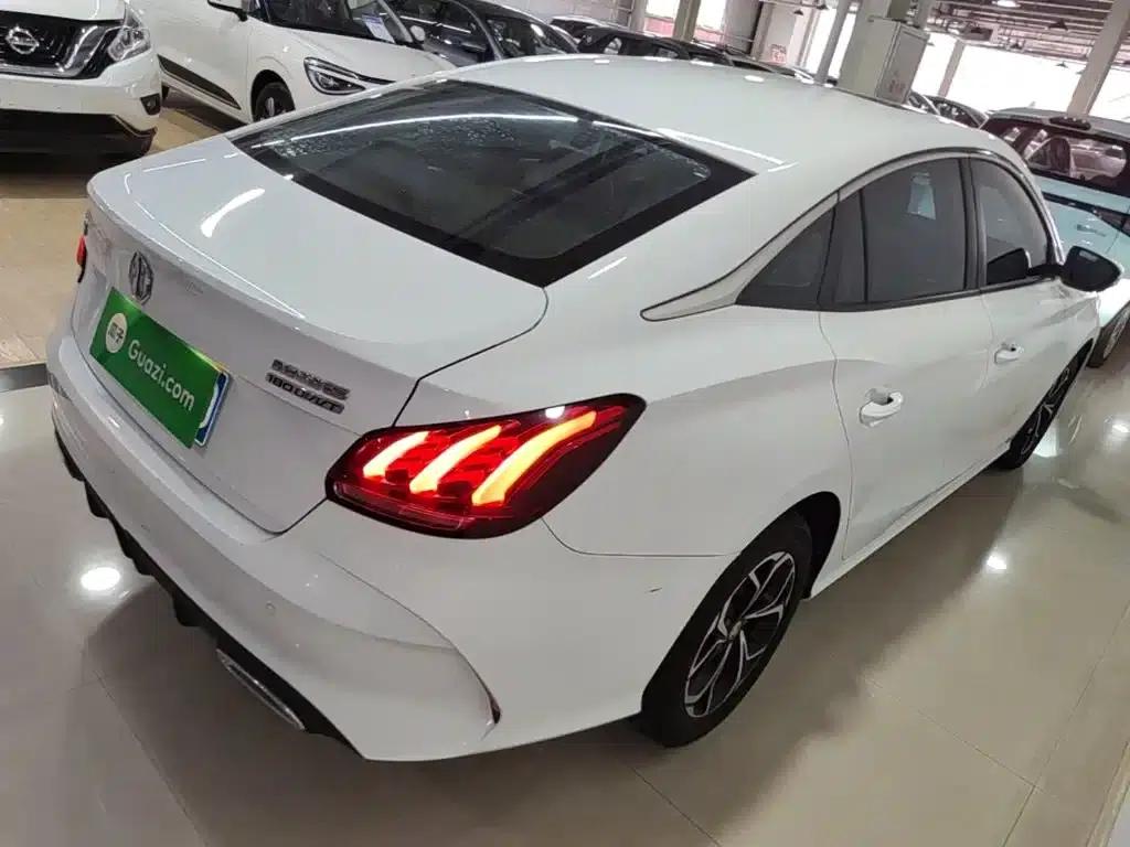 MG5 2021 180DVVT CVT Youth Luxury Edition — миниатюра 7