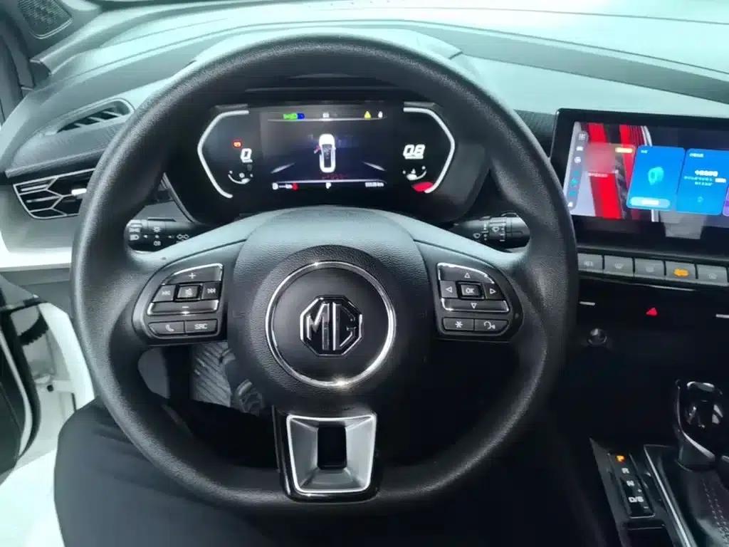 MG5 2021 Facelift 180DVVT CVT Youth Luxury Edition — миниатюра 11