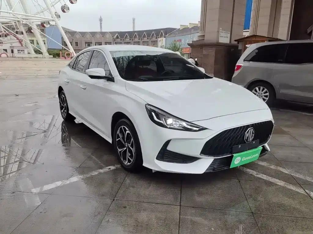 MG5 2021 Facelift 180DVVT CVT Youth Luxury Edition — миниатюра 4