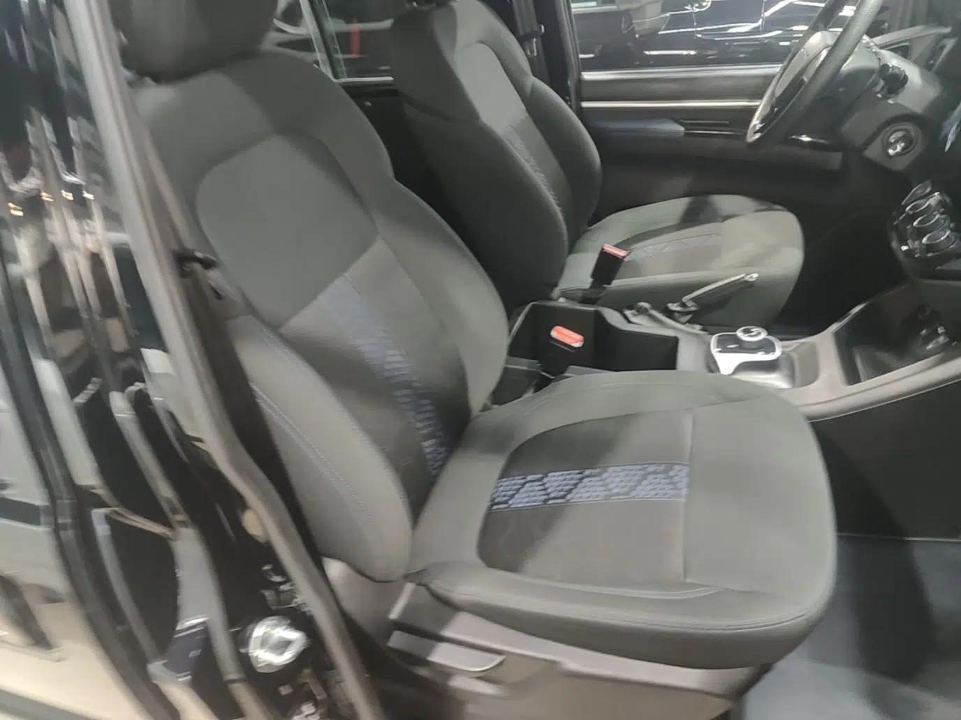 FORTHING Lingzhi M5 2025 Model, 420km Pure Electric Urban Version, 5-seater — миниатюра 19