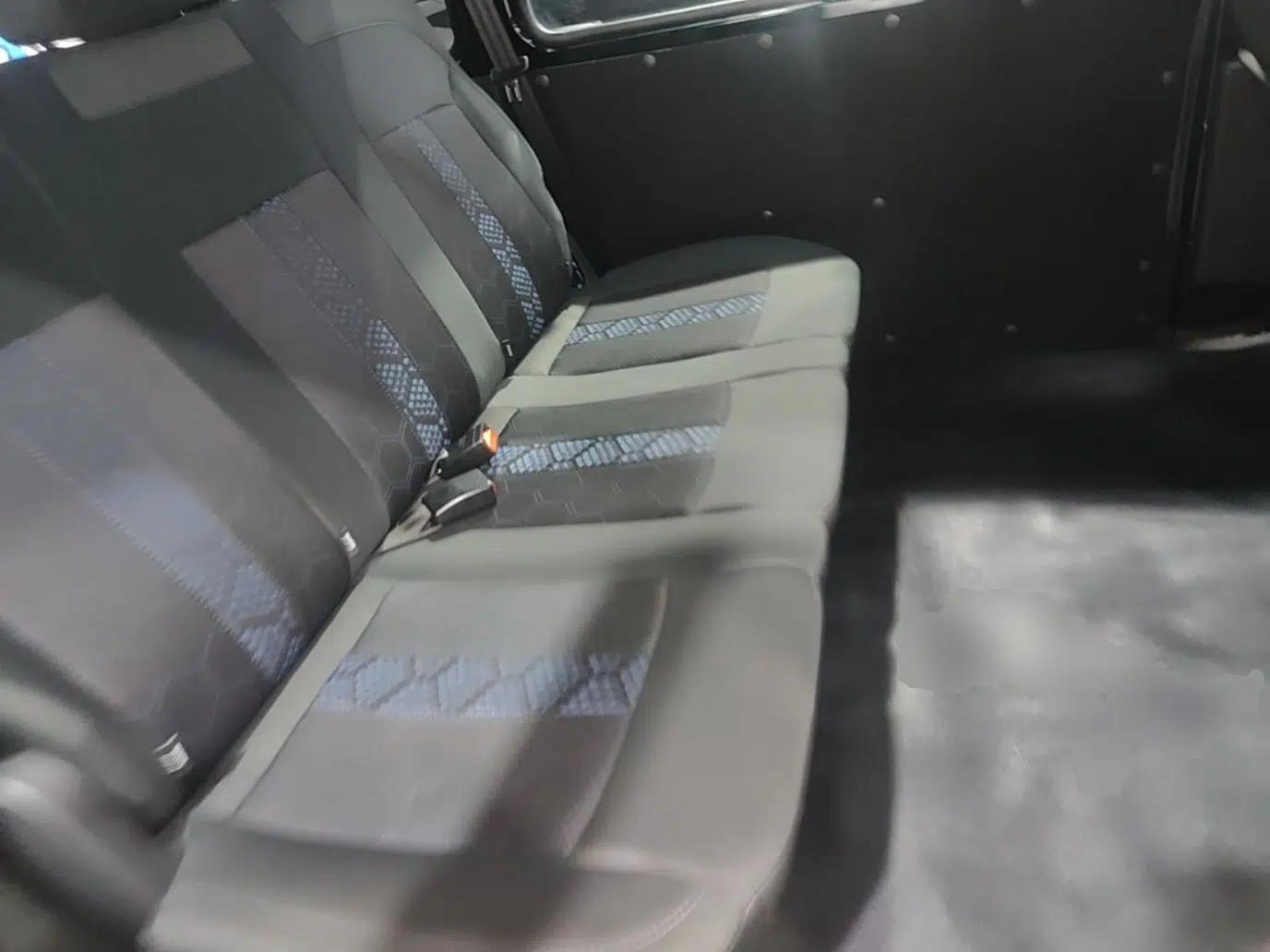 FORTHING Lingzhi M5 2025 Model, 420km Pure Electric Urban Version, 5-seater — миниатюра 20