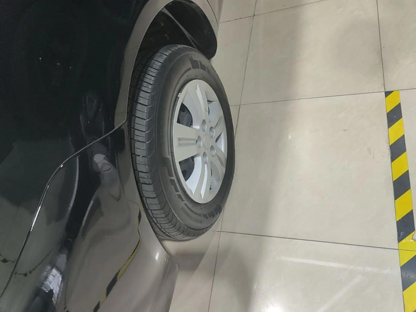FORTHING Lingzhi M5 2025 Model, 420km Pure Electric Urban Version, 5-seater — миниатюра 10
