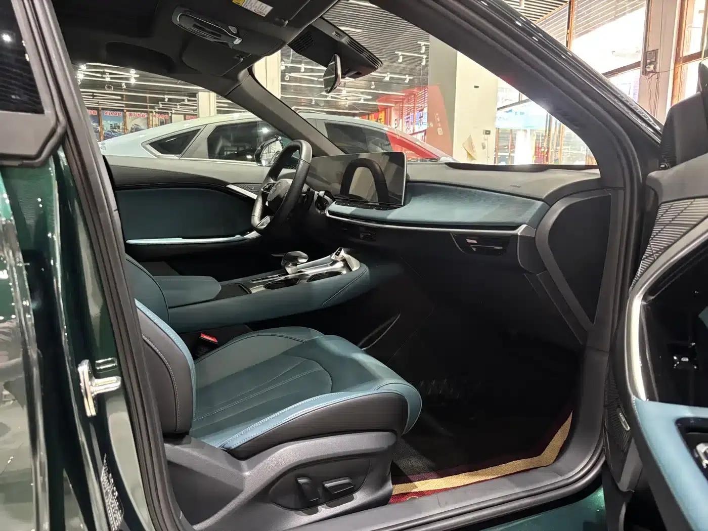 MG7 2025 2.0T Trophy+ Super Sport Edition — миниатюра 14