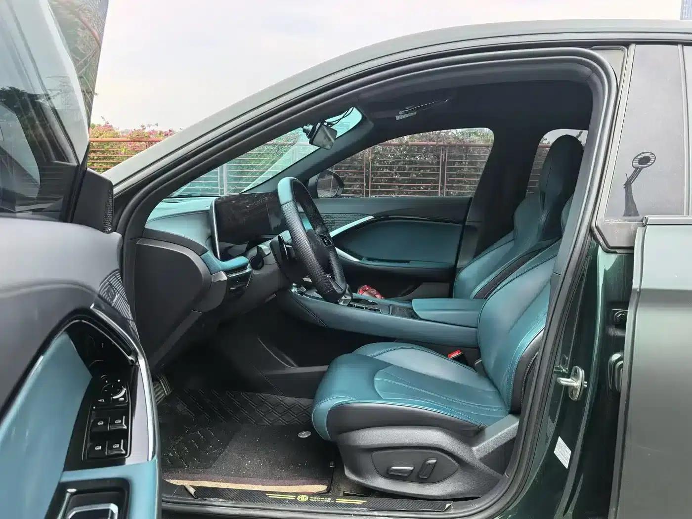 MG7 2023 2.0T Automatic Trophy+ Exhilarating Edition — миниатюра 4