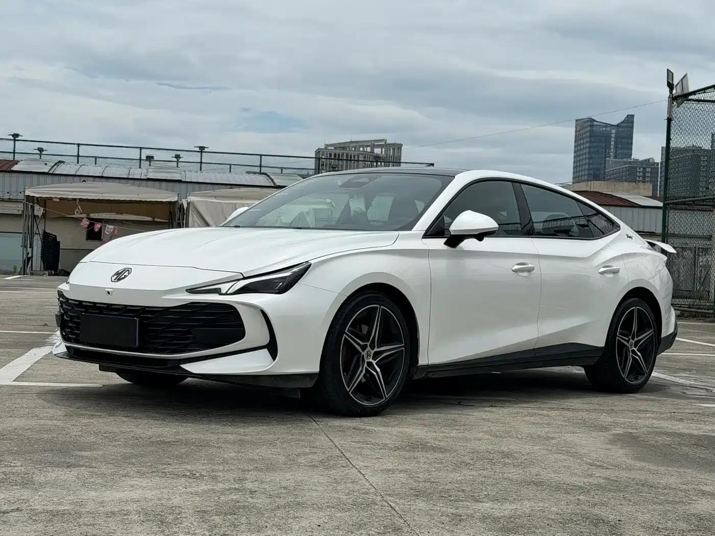 MG7 2023 2.0T Automatic Trophy+ Exhilarating Edition — миниатюра 1
