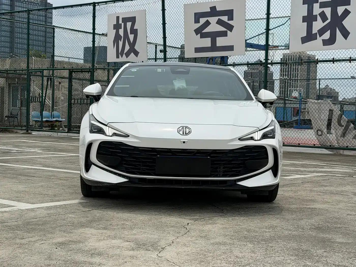 MG7 2023 2.0T Automatic Trophy+ Exhilarating Edition — миниатюра 2