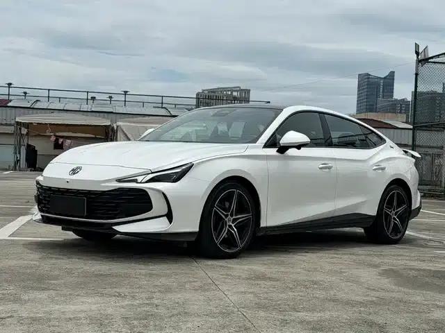 MG7 2023 2.0T Automatic Trophy+ Exhilarating Edition