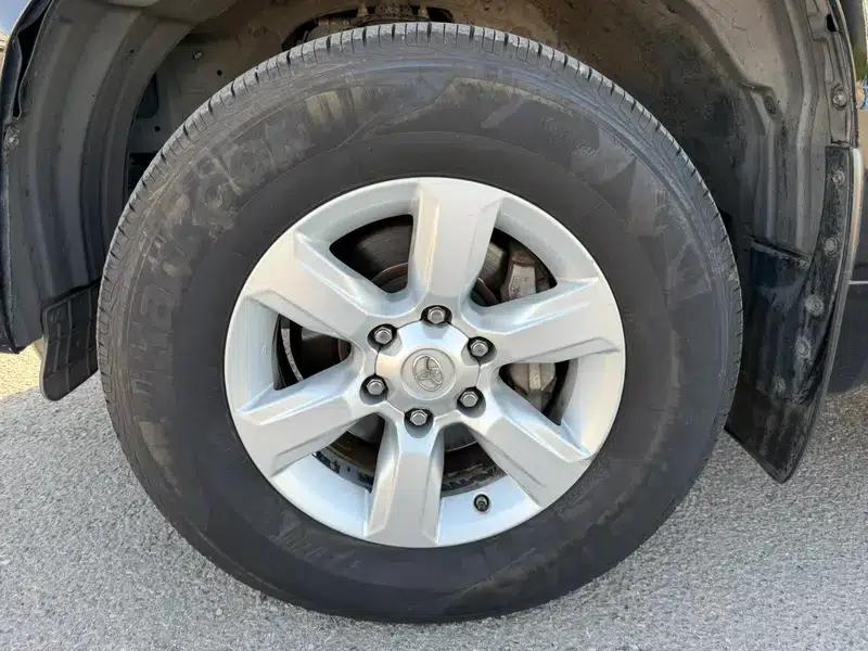 2014 Prado 4.0L Automatic TX-L — миниатюра 17