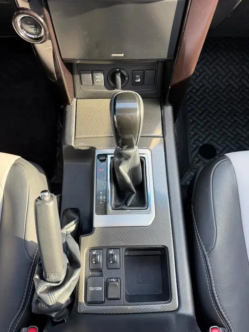2014 Prado 4.0L Automatic TX-L — миниатюра 23