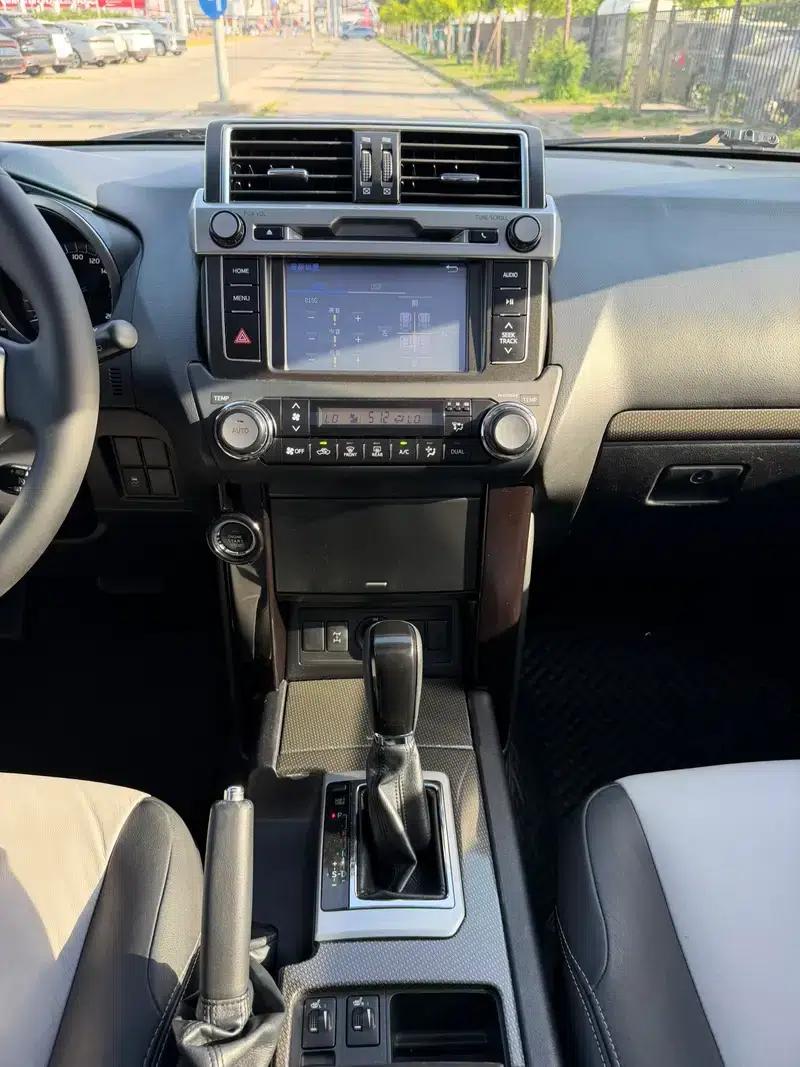 2014 Prado 4.0L Automatic TX-L — миниатюра 25