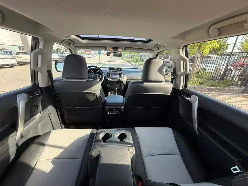 2014 Prado 4.0L Automatic TX-L — миниатюра 32