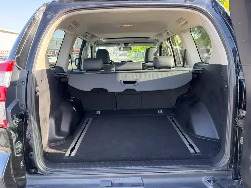 2014 Prado 4.0L Automatic TX-L — миниатюра 35