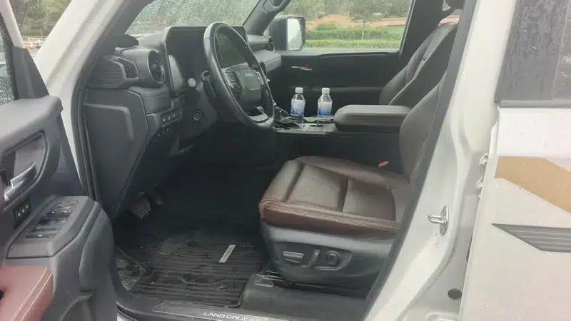 2024 Prado 2.4T Hybrid Wild WX Edition 6-seater — миниатюра 11