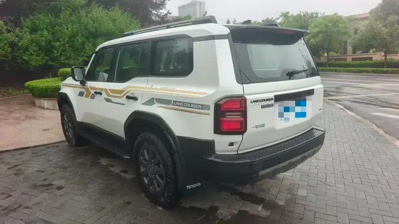 2024 Prado 2.4T Hybrid Wild WX Edition 6-seater — миниатюра 3